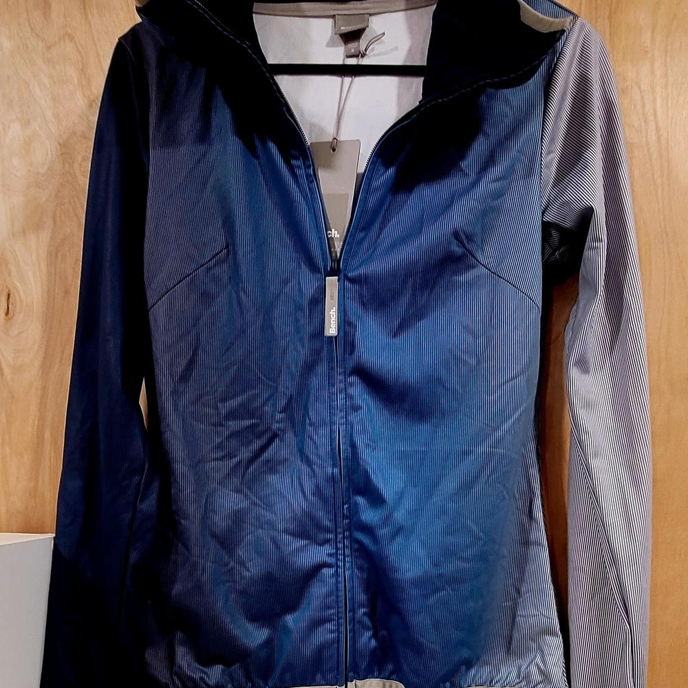 Bench Women's Navy and Light Gray Ski Jacket